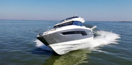 62' Prestige 2019 Yacht For Sale